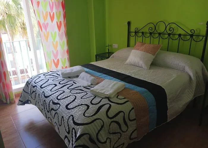 Apartamento A Pie De Playa Con Parking Privado
