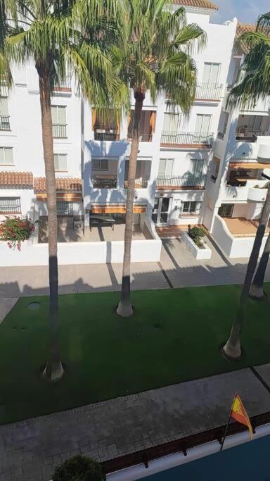 A Pie De Playa Con Parking Privado * Rota