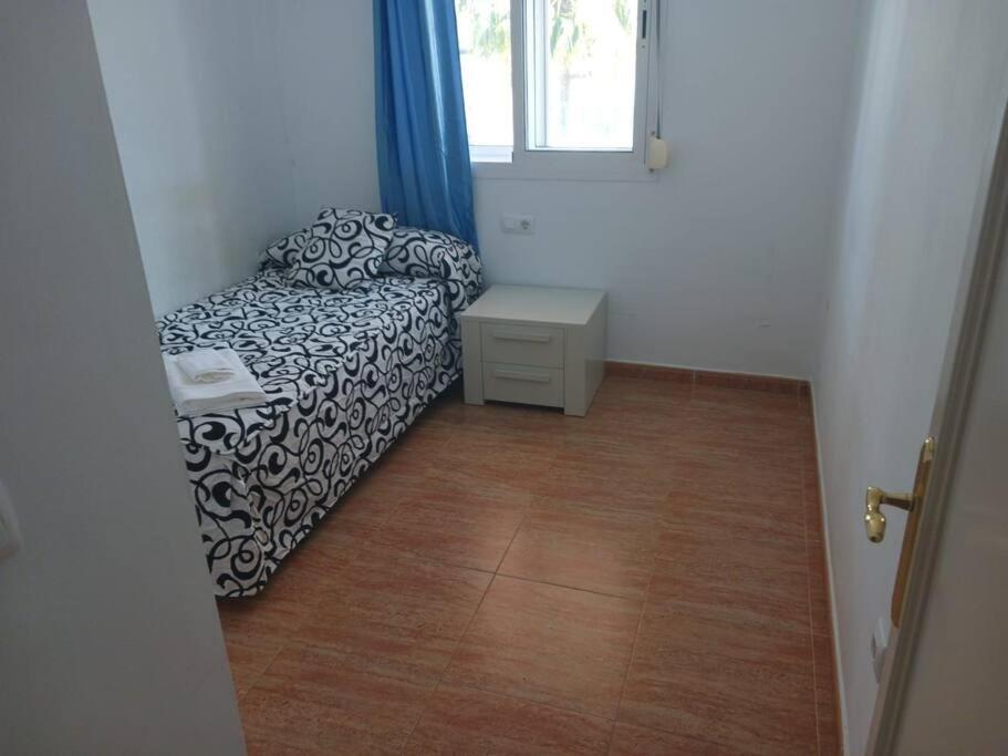 A Pie De Playa Con Parking Privado